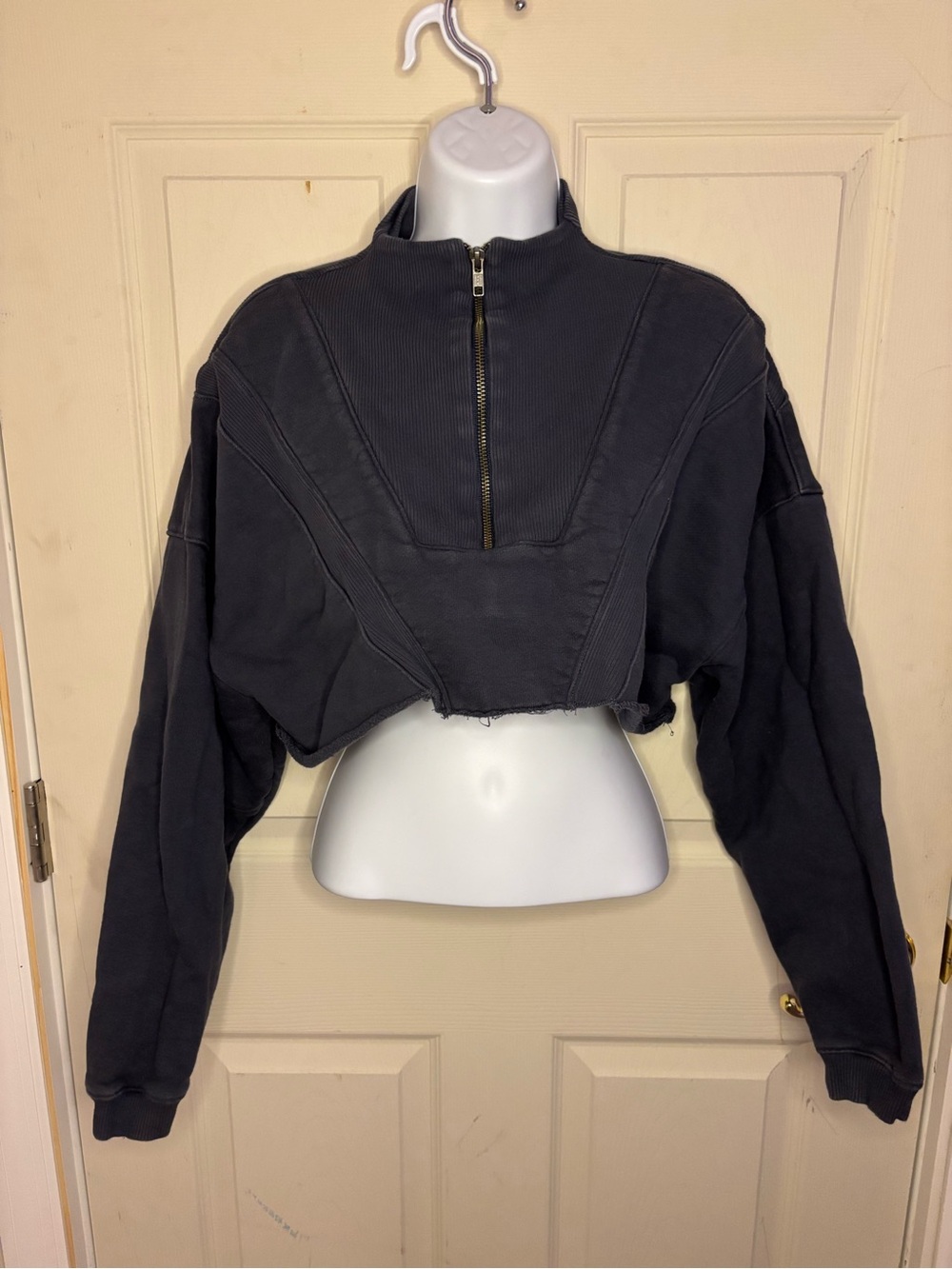 Joah brown Cropped Half-Zip Sweatshirt